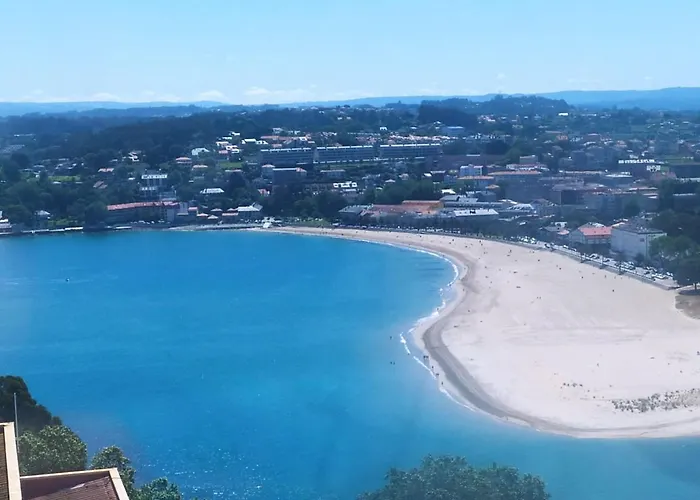 Casa Con Jardin En La Playa De Almieiras